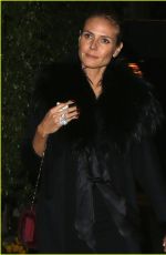 HEIDI KLUM and Seal Kiss During Holiday Family Outing 12/26/2015