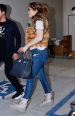 JENNIFER LOPEZ Shopping at Prada Milano 12/07/2015