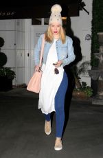 IGGY AZALEA Leaves Epione Skin Care Center in West Hollywood 12/08/2015