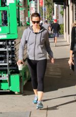 JENNIFER GARNER Out and About in Brentwood 12/05/2015