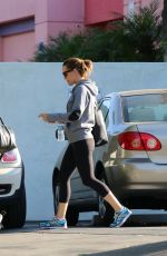 JENNIFER GARNER Out and About in Brentwood 12/05/2015