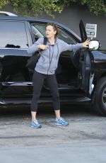 JENNIFER GARNER Out and About in Brentwood 12/05/2015