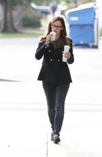 JENNIFER GARNER Out for Coffee in Brentwood 12/04/2015