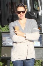 JENNIFER GARNER Out for Morning Coffee in Brentwood 12/08/2015