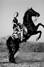 JENNIFER LAWRENCE in Vogue Magazine, December 2015 Issue