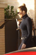 JENNIFER LOPEZ Out and About in Los Angeles 12/13/2015