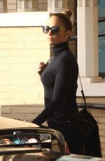 JENNIFER LOPEZ Out and About in Los Angeles 12/13/2015