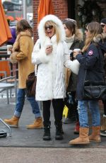 KATE HUDSON, MELANIE GRIFFITH and DAKOTA JOHNSON Out Shopping in Aspen 12/22/2015