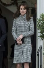 KATE MIDDLETON on the Visits in Wiltshire 12/10/2015