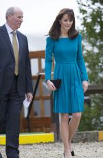 KATE MIDDLETON on the Visits in Wiltshire 12/10/2015