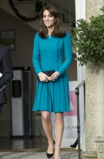 KATE MIDDLETON on the Visits in Wiltshire 12/10/2015