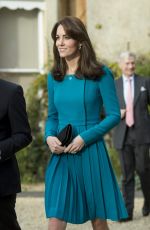 KATE MIDDLETON on the Visits in Wiltshire 12/10/2015