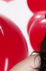 KATY PERRY - Plumpify, New Covergirl Commercial