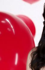 KATY PERRY - Plumpify, New Covergirl Commercial