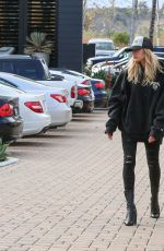 KENDALL JENNER and HAILEY BALDWIN Out and About in Los Angeles 12/19/2015