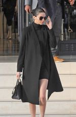 KENDALL JENNER Leaves Barney