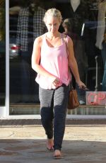 KENDRA WILKINSON Out and About in Beverly Hills 12/03/2015