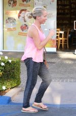 KENDRA WILKINSON Out and About in Beverly Hills 12/03/2015