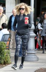 KHLOE KARDASHIAN Arrives at Starbucks for a Coffee in Calabasas 12/19/2015