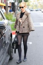 KIMBERLY STEWART Out and About in Beverly Hills 21/12/2015