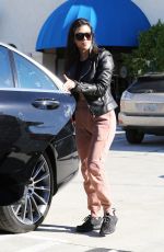 KOURTNEY KARDASHIAN Out and About in Los Angeles 12/16/2015