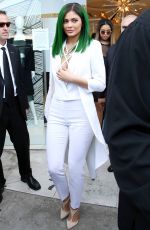 KYLIE JENNER Debuts Emerald Green Hair at Dash Store in Los Angeles 11/30/2015