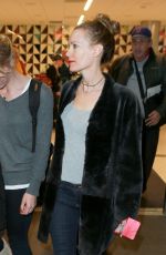 LESLIE MANN Arrives at LAX Airport in Los Angeles 12/22/2015