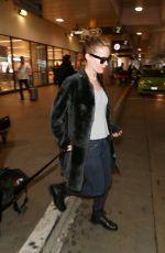 LESLIE MANN Arrives at LAX Airport in Los Angeles 12/22/2015