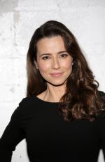 LINDA CARDELLINI at Despierta America in Miami 12/17/2015