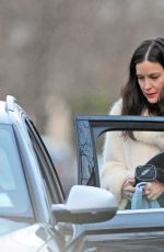 LIV TYLER Involved in a Car Accident in London 12/24/2015