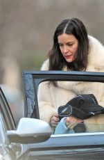 LIV TYLER Involved in a Car Accident in London 12/24/2015
