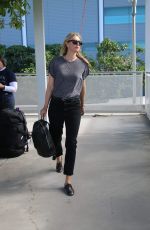 MARIA SHARAPOVA Arrives at Brisbane Airport 12/29/2015