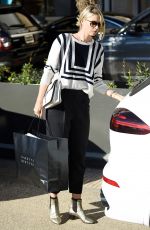 MARIA SHARAPOVA Out for Christmas Shopping in Beverly Hills 12/18/2015