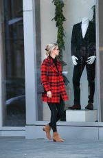 NICKY HILTON Out and About in Beverly Hills 12/26/2015