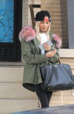 PIA MIA PEREZ Shopping at Barney