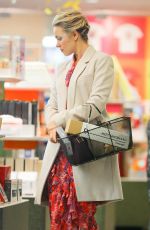 RACHEL MCADAMS Shopping at Moma Store in New York 12/11/2015