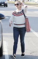 REESE WITHERSPOON Out and About in Los Angeles 12/13/2015