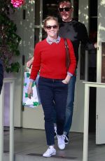 REESE WITHERSPOON Out and About in Santa Monica 12/19/2015