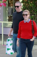REESE WITHERSPOON Out and About in Santa Monica 12/19/2015