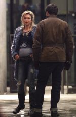 RENeE ZELLWEGER  on the Set of Bridget Jones