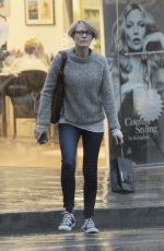 ROBIN WRIGHT Out and About in Bentwood 12/19/2015