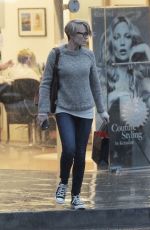 ROBIN WRIGHT Out and About in Bentwood 12/19/2015