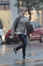 ROBIN WRIGHT Out and About in Bentwood 12/19/2015