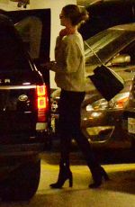 ROSIE HUNTINGTON-WHITELEY at a Medical Buidling in Beverly Hills 12/10/2015