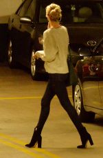ROSIE HUNTINGTON-WHITELEY at a Medical Buidling in Beverly Hills 12/10/2015