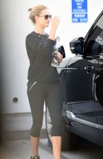 ROSIE HUNTINGTON-WHITELEY Leaves a Pilates Class in West Hollywood 11/30/2015