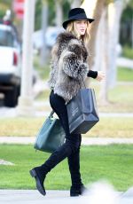ROSIE HUNTINGTON-WHITELEY Out Shopping in Beverly Hills 12/18/2015