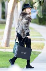 ROSIE HUNTINGTON-WHITELEY Out Shopping in Beverly Hills 12/18/2015