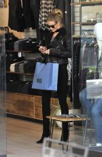 ROSIE HUNTINGTON-WHITELEY Shopping at The Grove in Los Angeles 12/02/2015