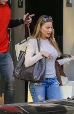 SOFIA VERGARA Shopping at St. John Boutique in Beverly Hills 12/09/2015